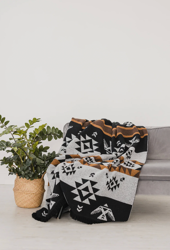 MINI TIPI THUNDERBIRD INDIGENOUS BLANKET – Collected Joy